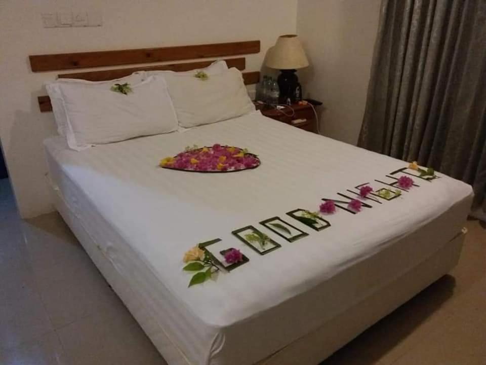 Ras Village Rasdhoo Extérieur photo